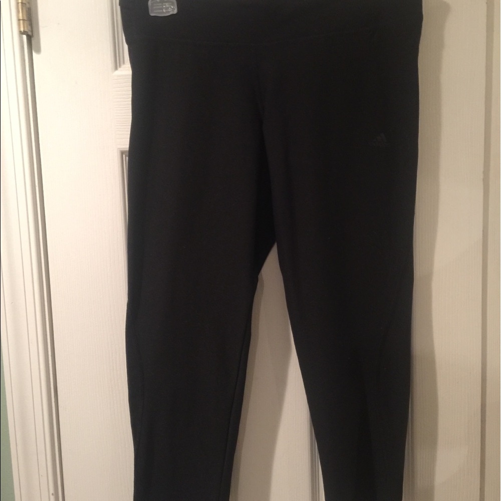 Adidas climalite 3/4 Capri yoga/workout size med.